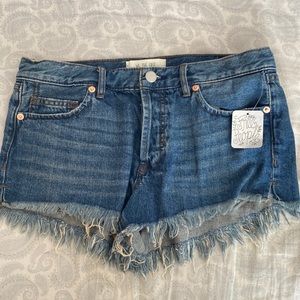Free People We the Free denim shorts *New with tag*